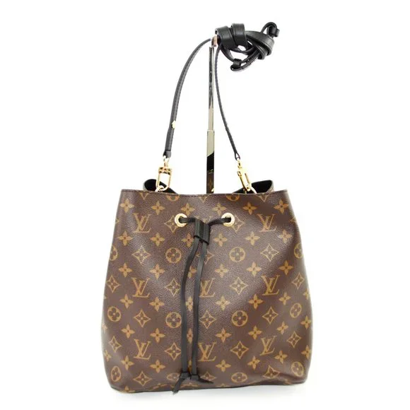 Neo Saint Cloud Neo Noir Louis Vuitton Louis Vuitton Mini Bag 28
